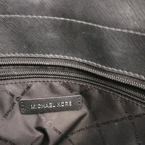 Michael Kors Outlet Jet Set Large Logo Shoulder Bag Color: Black :) - Picture 7 of 17